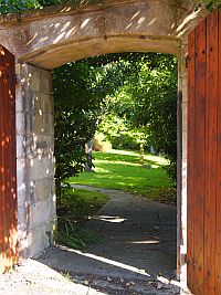 Bath Quaker Burial Ground